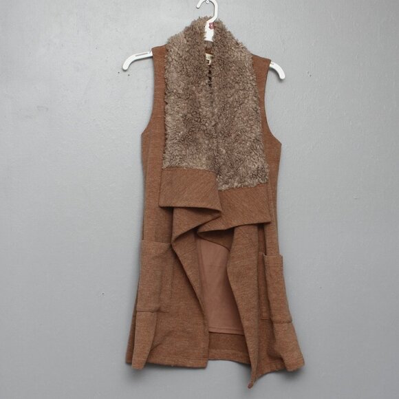 Onetheland long sweater vest with fuzzy collar - Picture 1 of 5